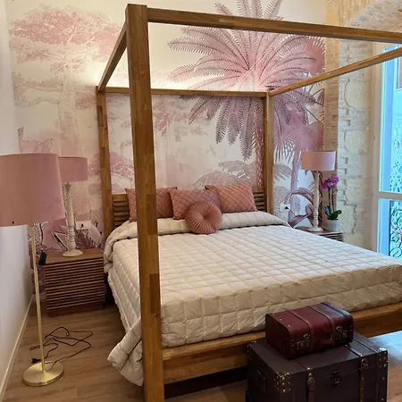 בית הארחה La Maison Coloniale E Zona Wellness Free קליארי