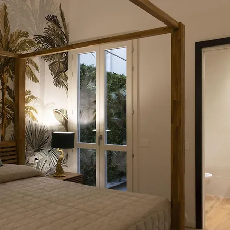 La Maison Coloniale E Zona Wellness Free Pensión 4*